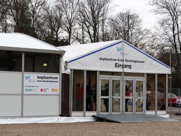 Eingang des Impfzentrums
